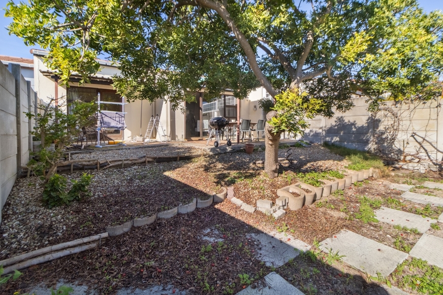 2 Bedroom Property for Sale in Tijgerhof Western Cape